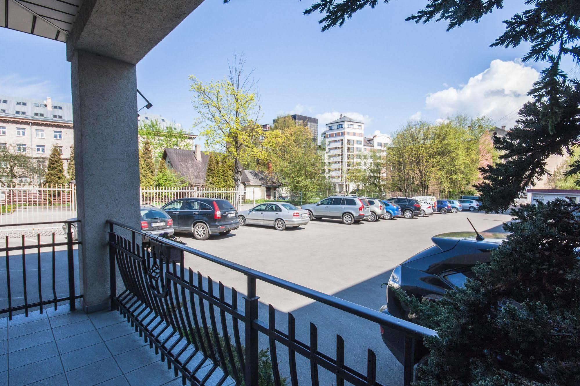 Hotel Kert Free Parking Riga Eksteriør bilde